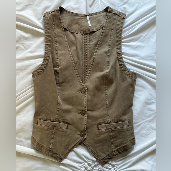 YFB Stylish Dark Beige Vest - Picture 1 of 3